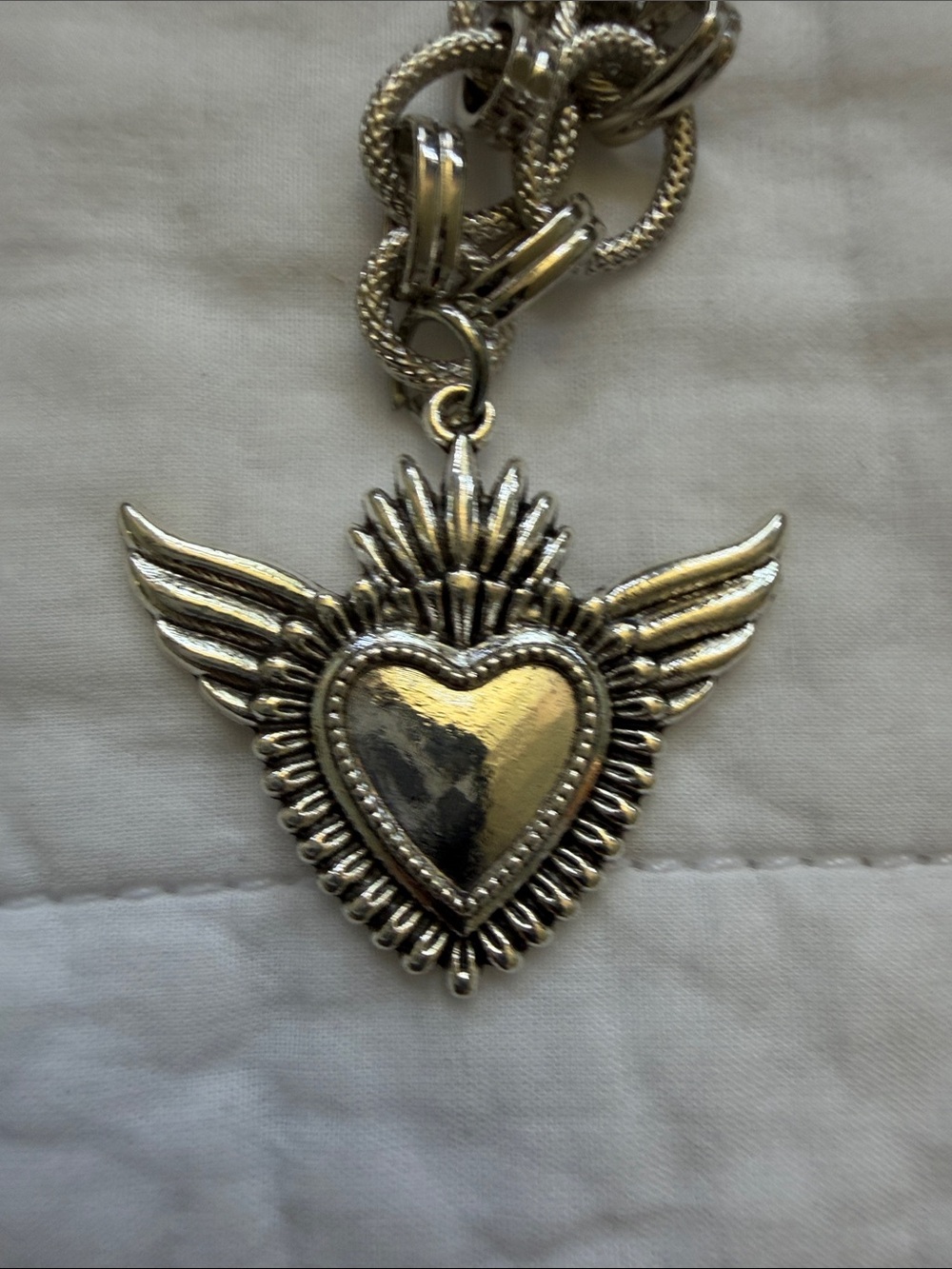 Silver Heart Wing Pendant Necklace Jewelry - Picture 3 of 6
